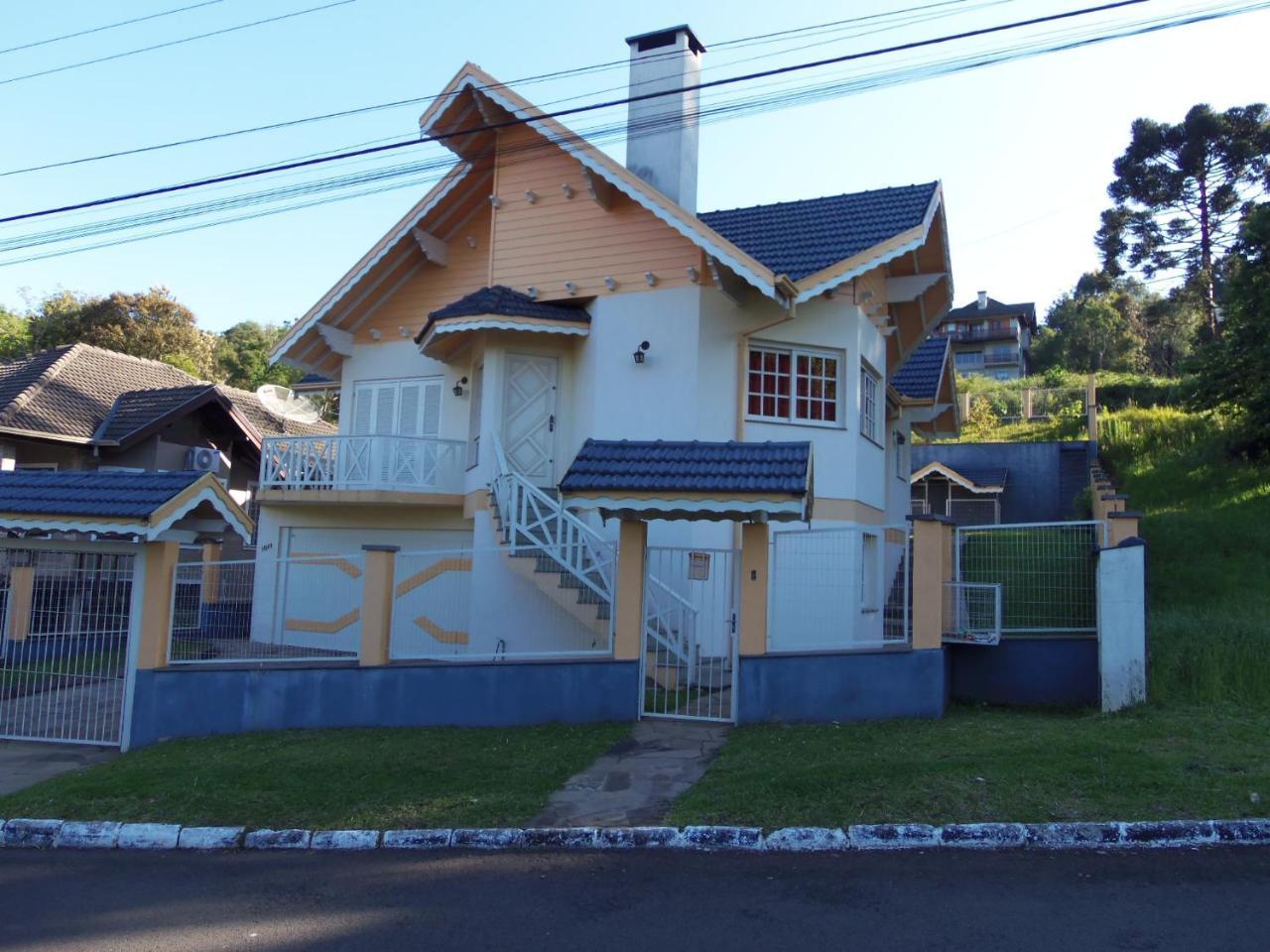 Casa Ampla Com Comodos Confortaveis Gramado Exterior photo